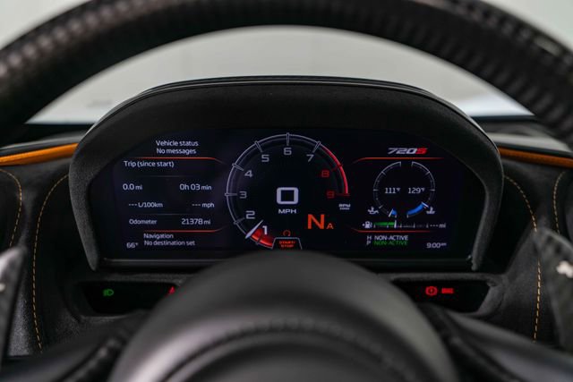 Used 2018 McLaren 720S Performance photo 18