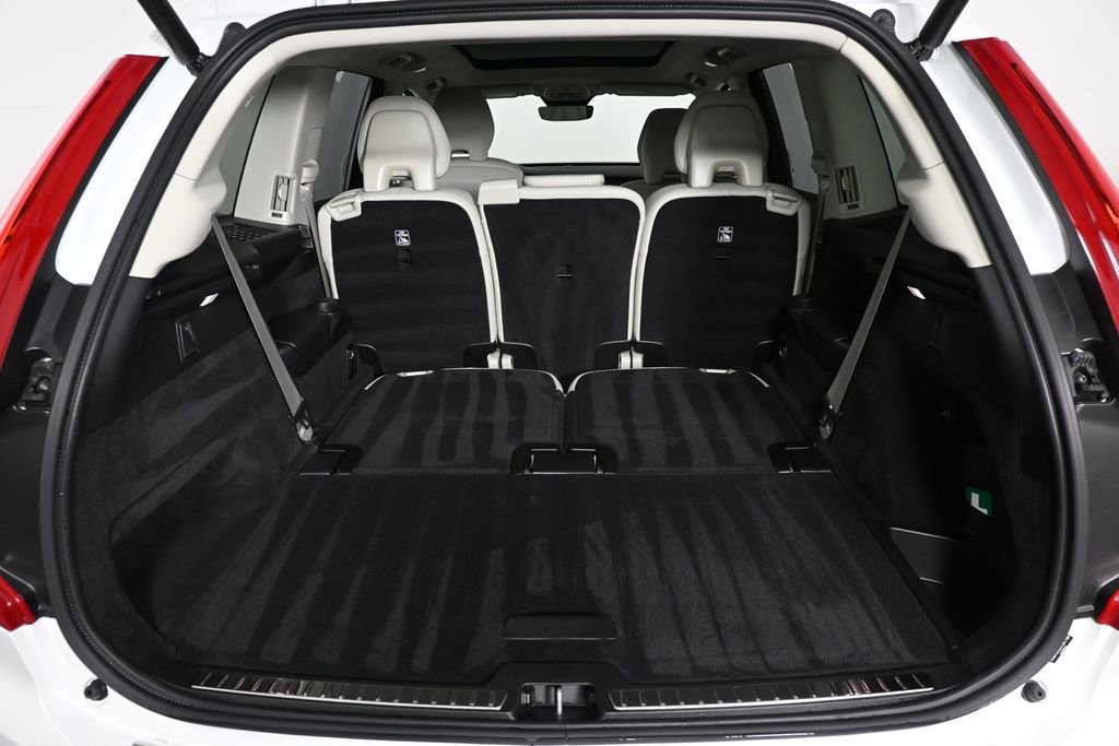 2025 Volvo Xc90 B5 Plus