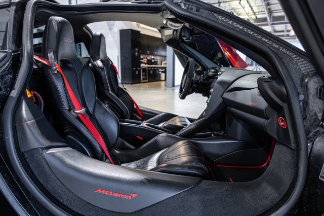 Used 2021 McLaren 765LT photo 46