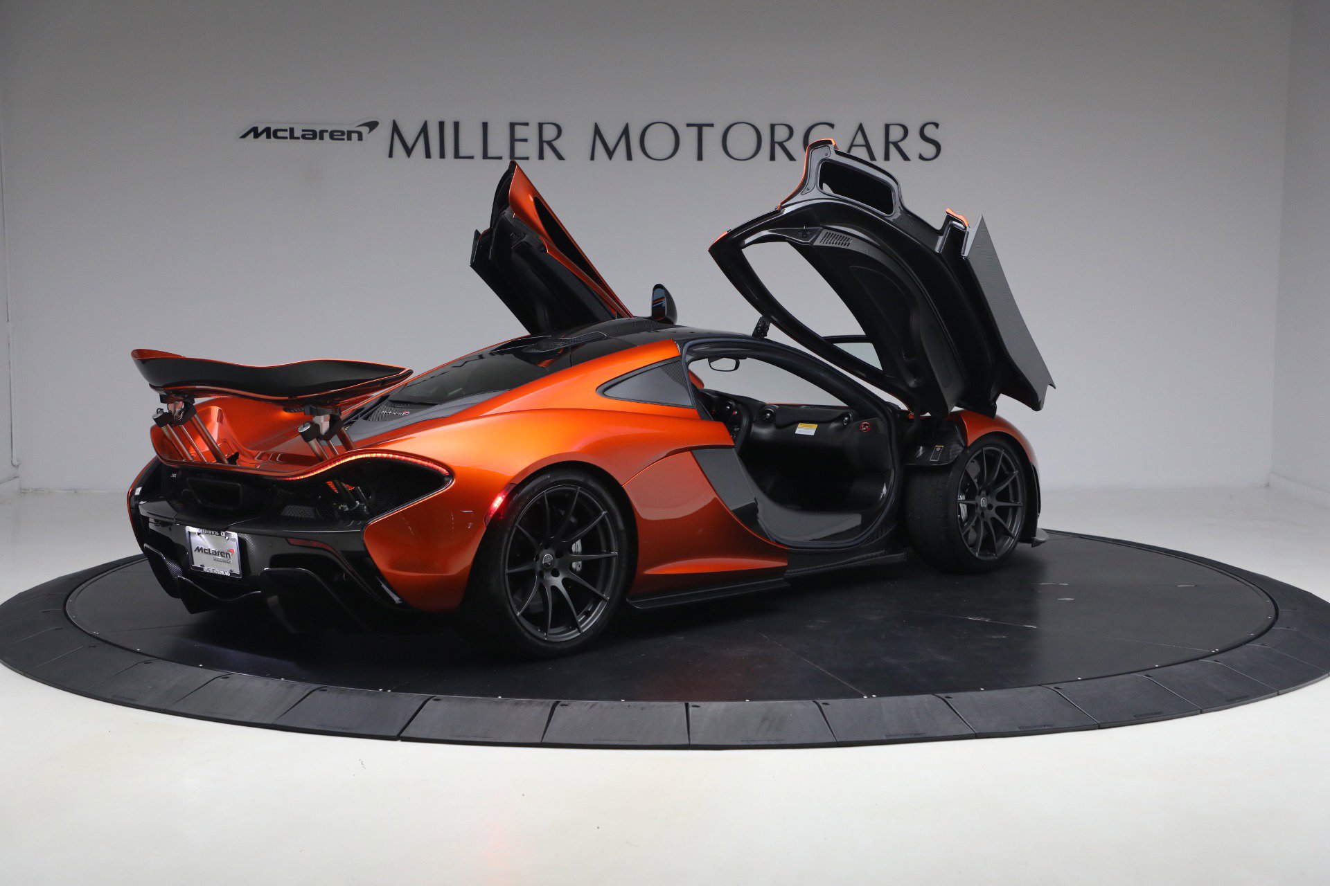 Used 2015 McLaren P1 photo 18