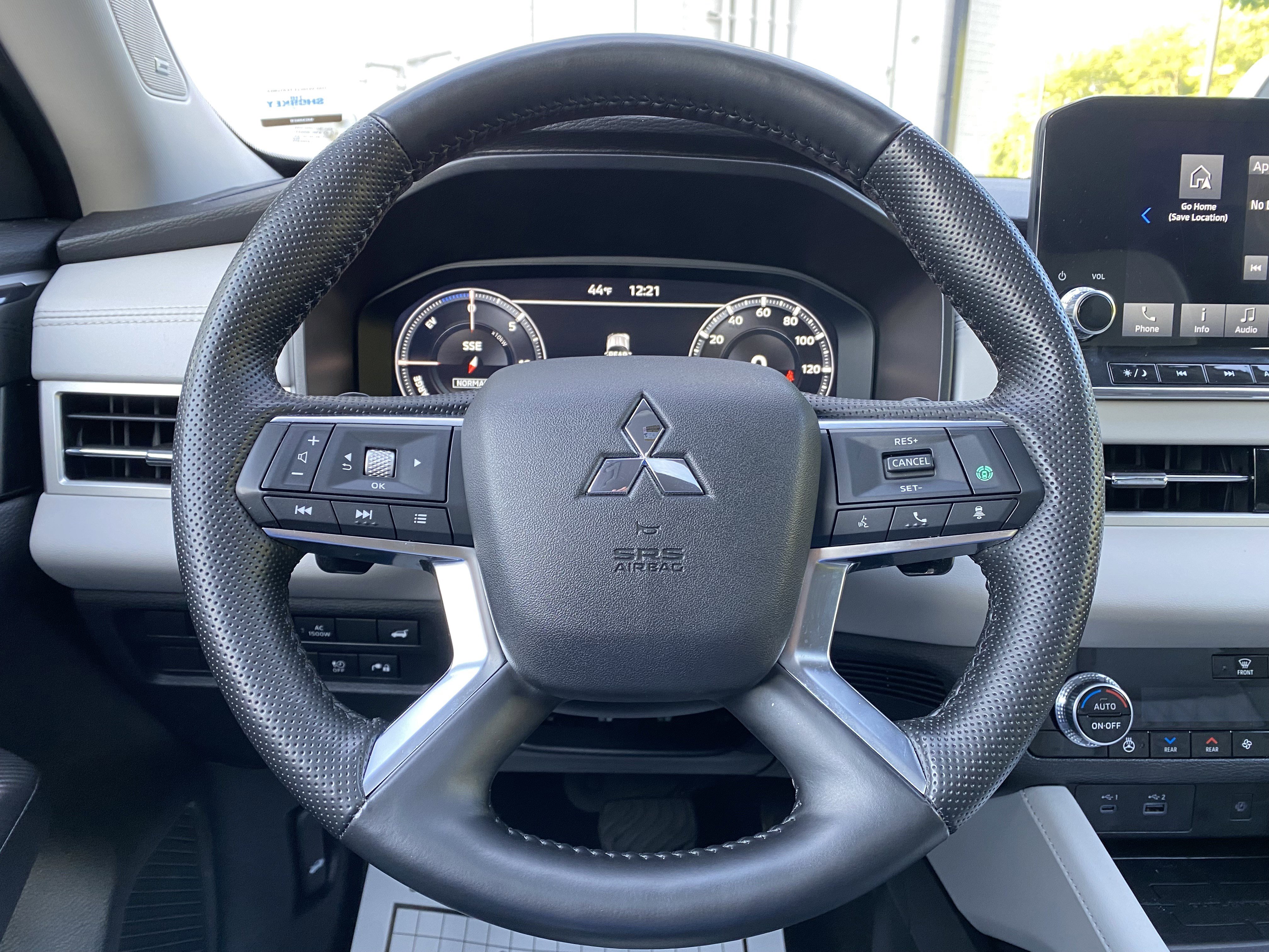 2024 Mitsubishi Outlander 4WD Plug-In Hybrid