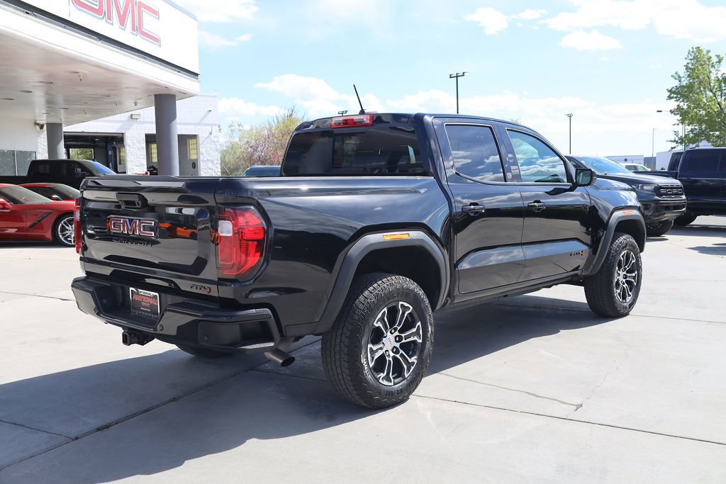 2025 GMC Canyon AT4