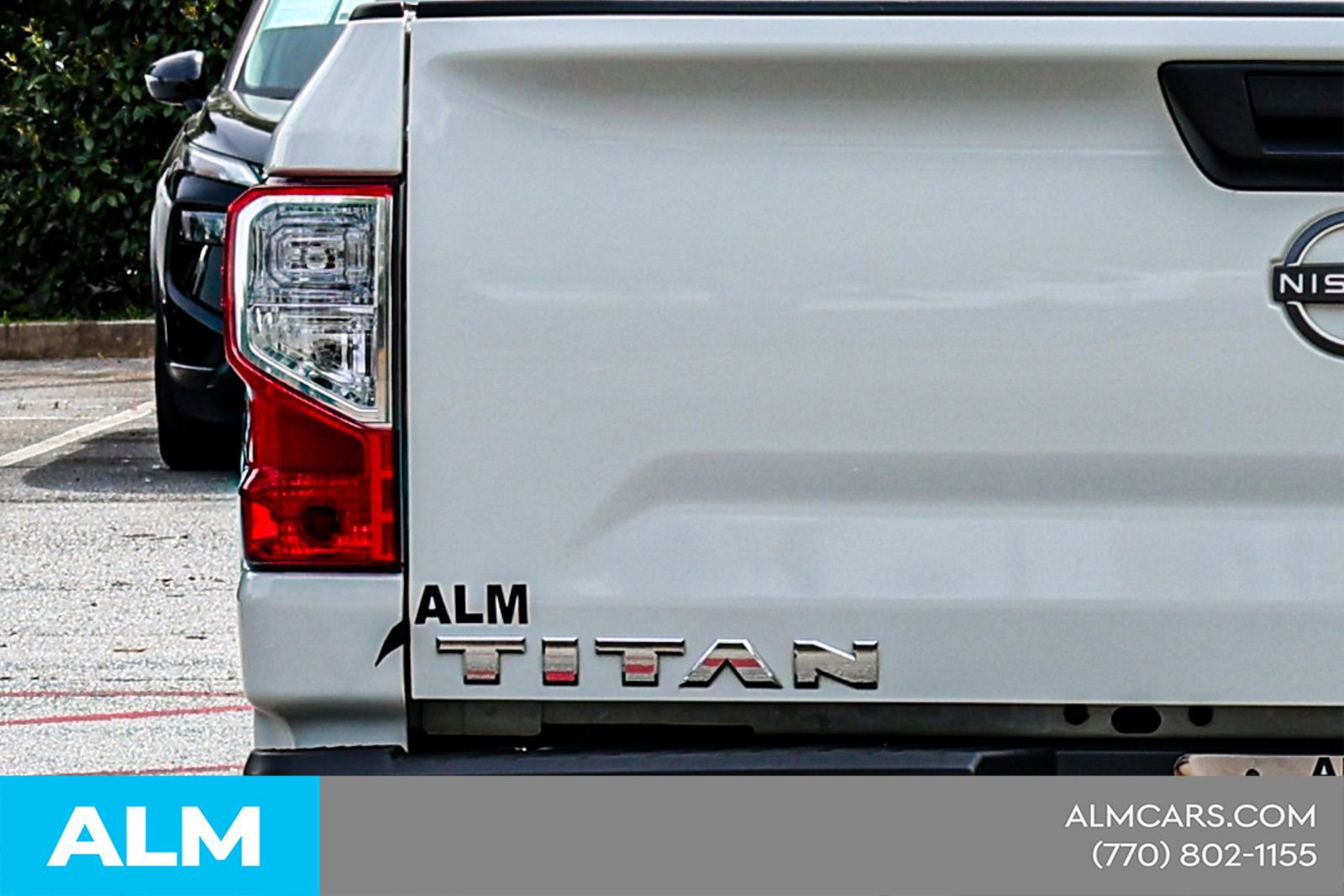 2023 Nissan Titan SV