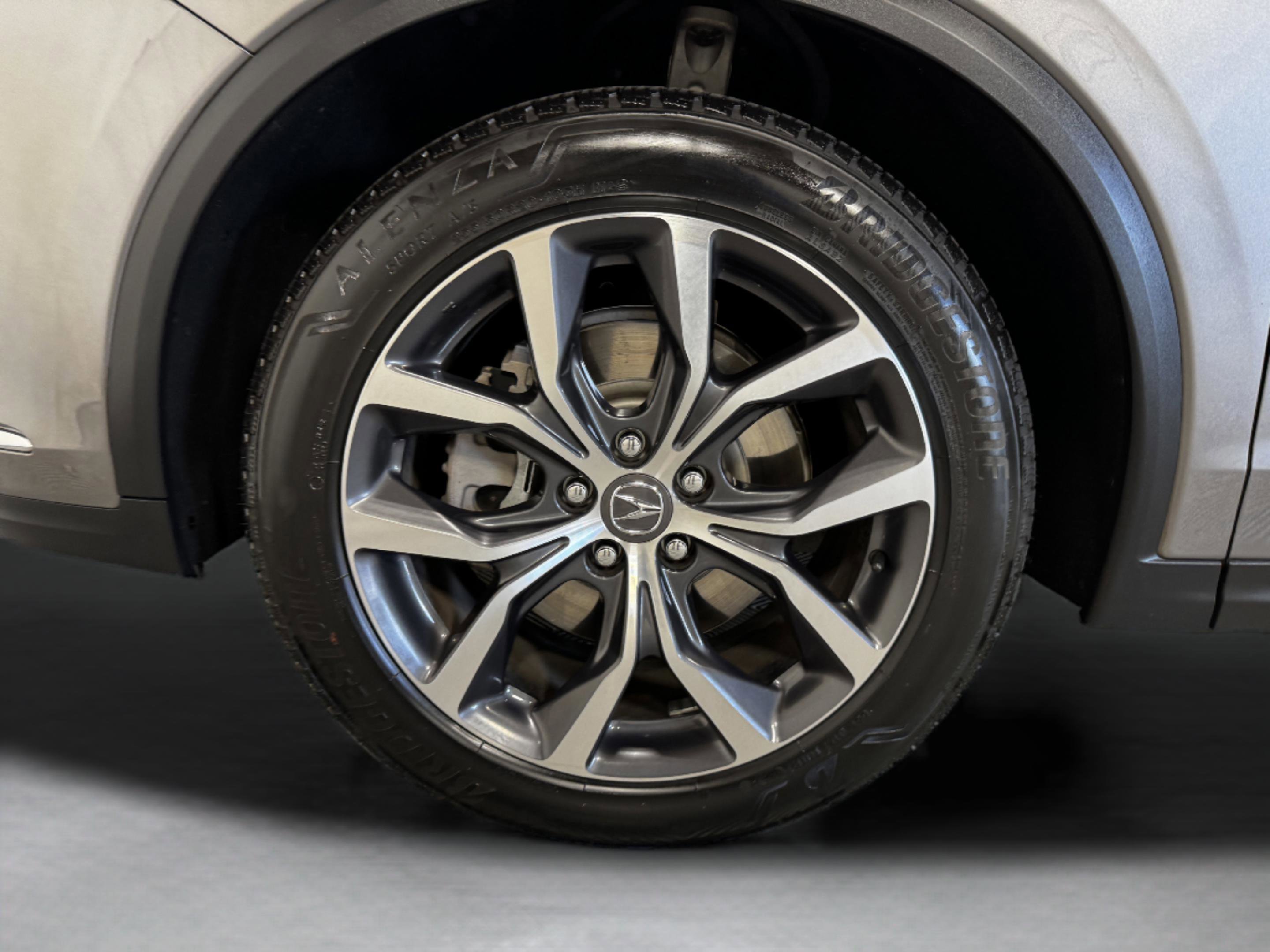 2023 Acura MDX FWD w/ Technology Package