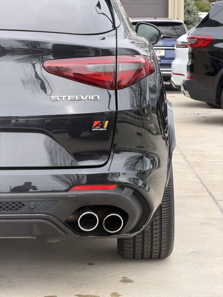 2022 Alfa Romeo Stelvio Quadrifoglio