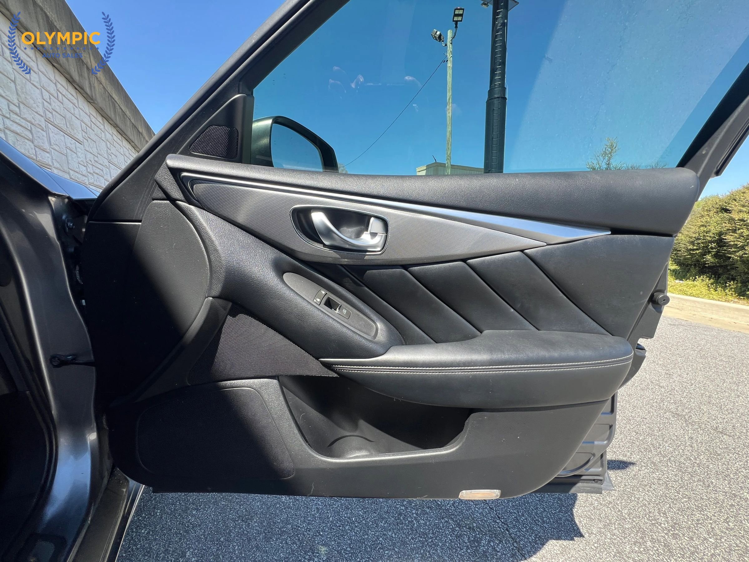 2014 INFINITI Q50 Premium