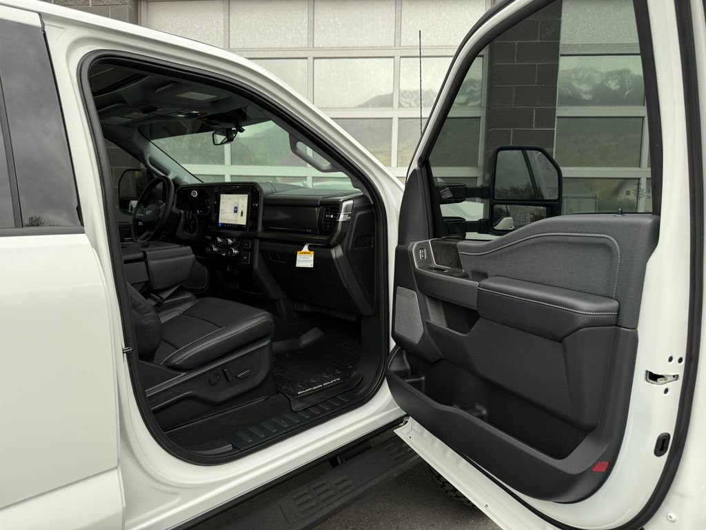 2026 Ford F350 Lariat