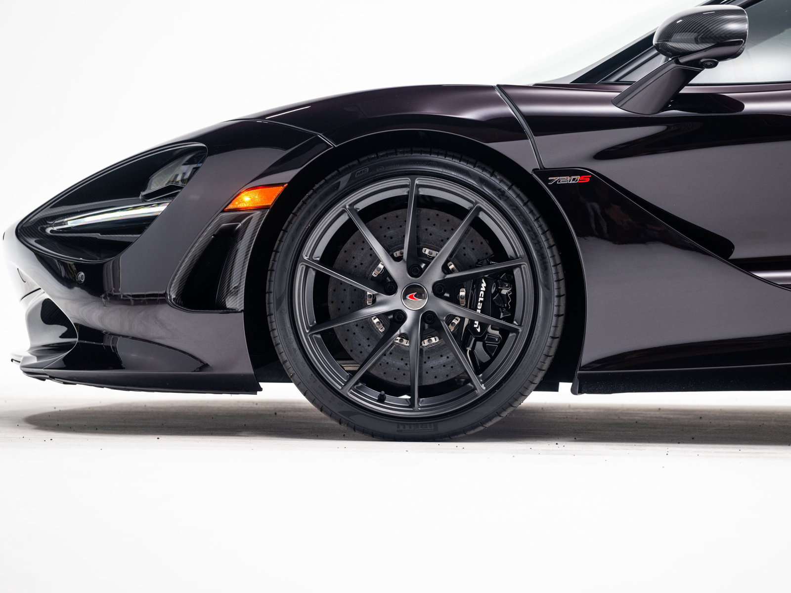 Used 2018 McLaren 720S Luxury photo 10