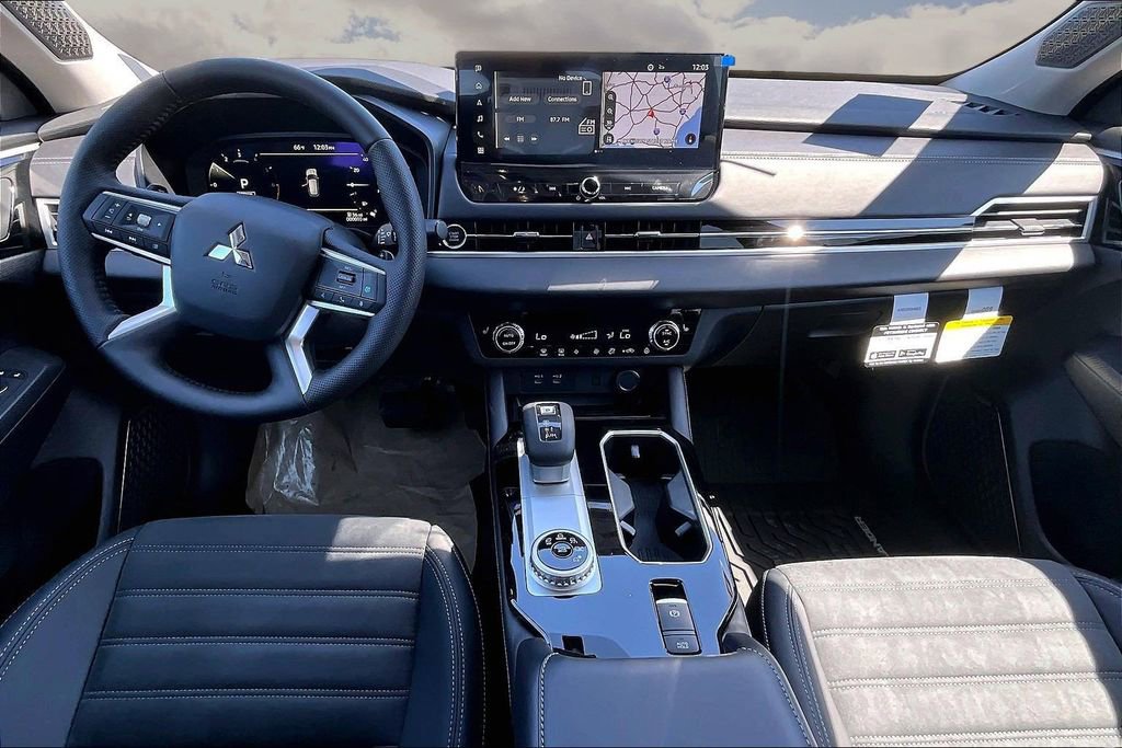 2026 Mitsubishi Outlander FWD