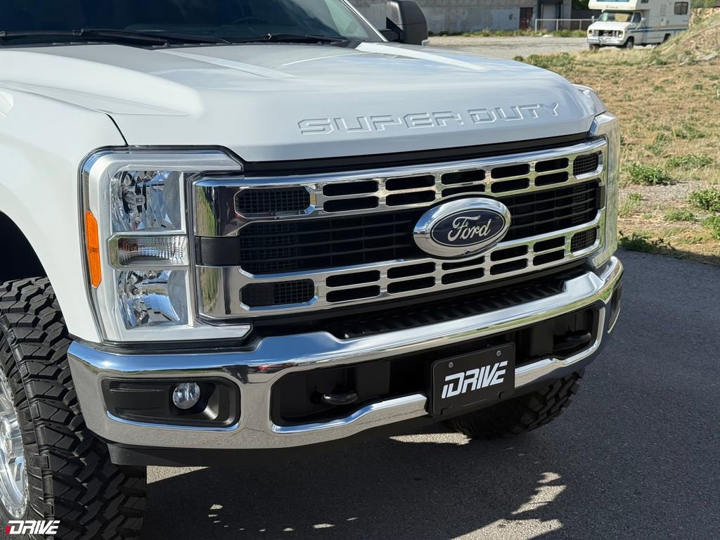 2023 Ford F350 XLT