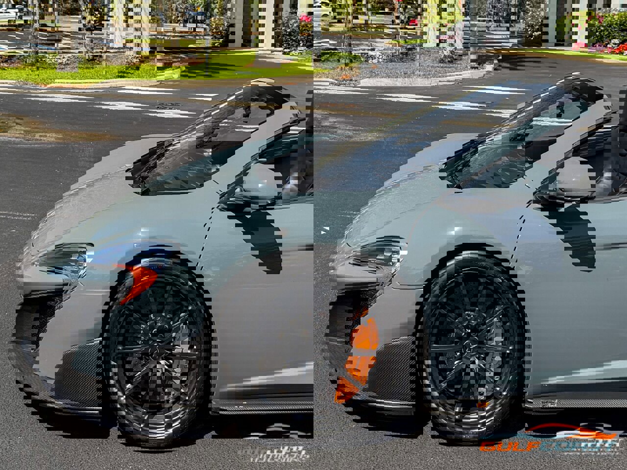 Used 2016 McLaren 675LT photo 41
