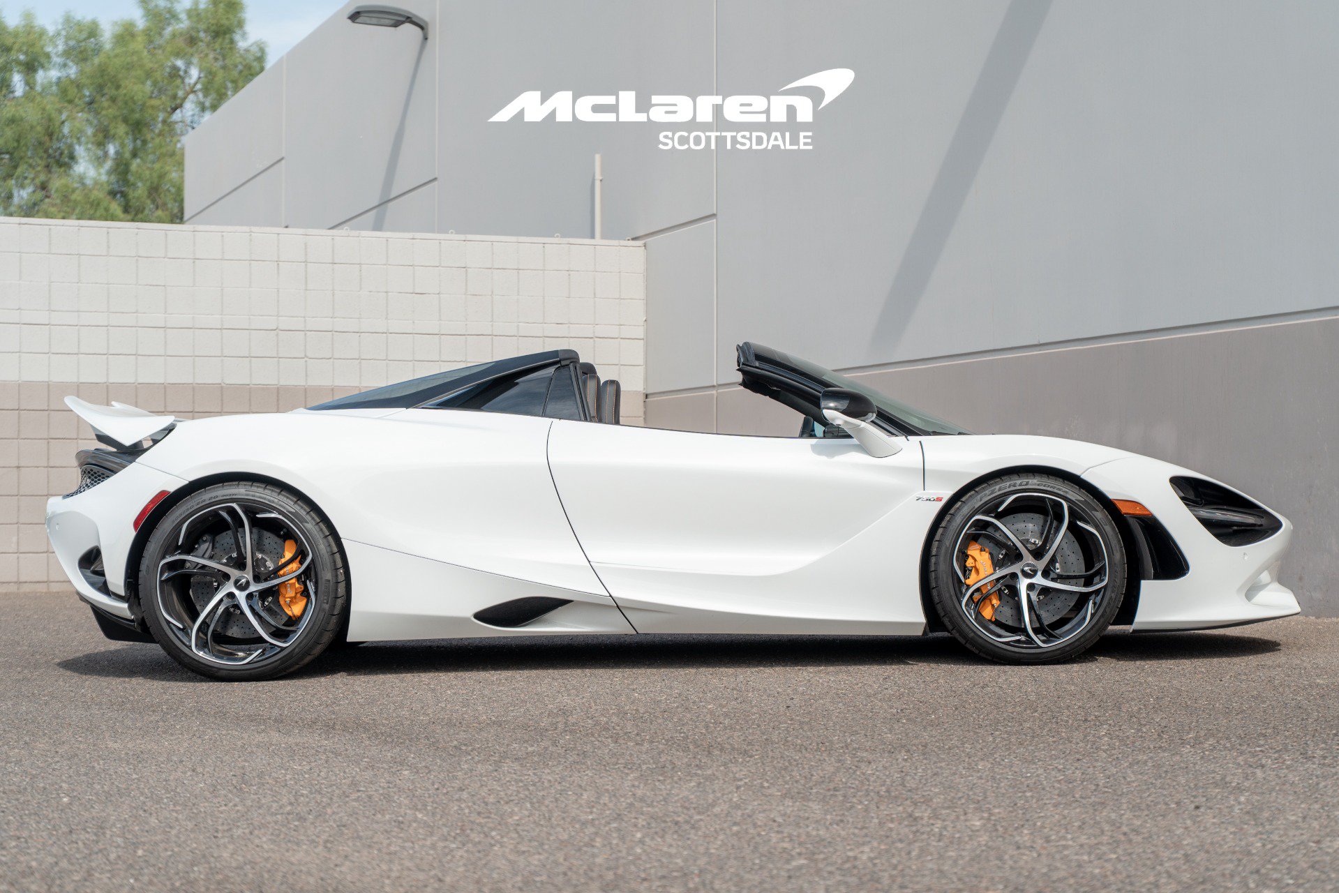 Used 2026 McLaren 750S Spider photo 8