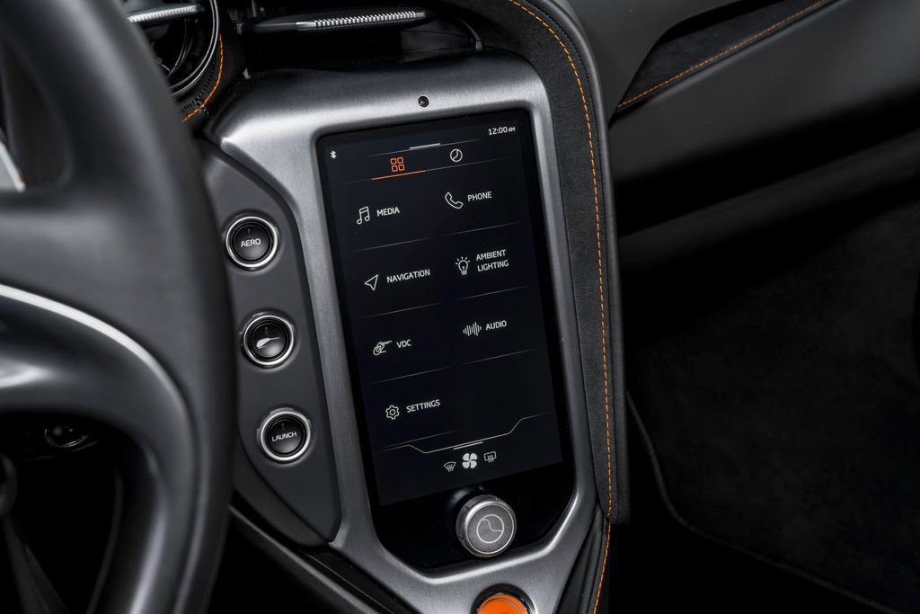 Used 2026 McLaren 750S photo 24