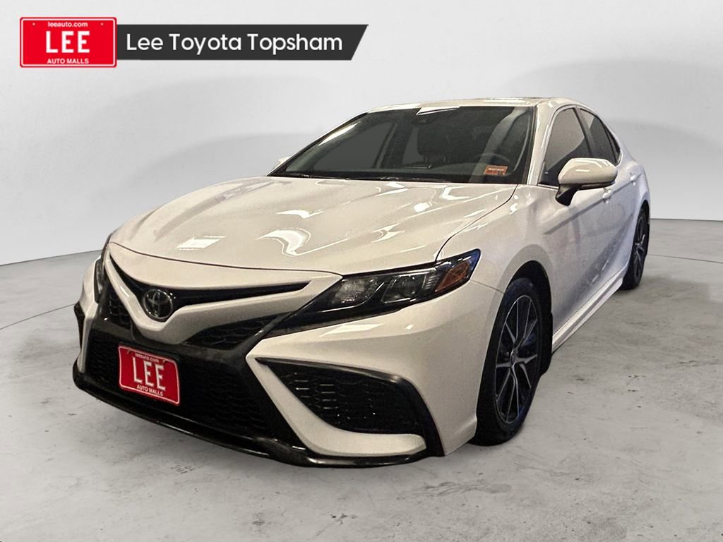 Used 2023 Toyota Camry SE w/ Cold Weather Package