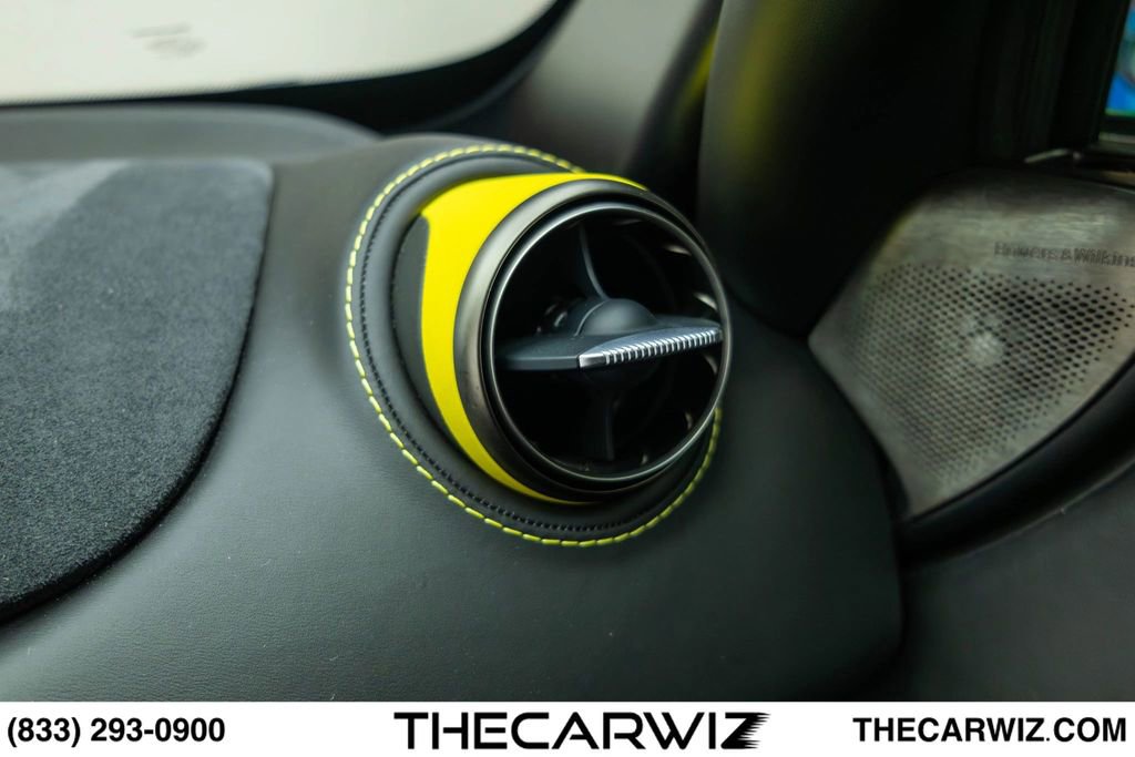 Used 2018 McLaren 720S Performance photo 69
