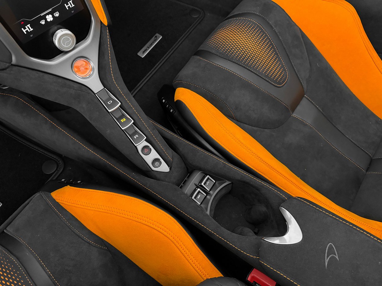 Used 2026 McLaren 750S Spider photo 20