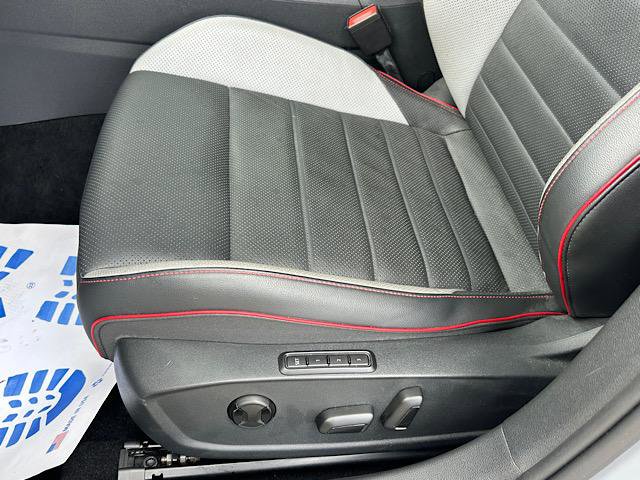 2022 Volkswagen GTI SE