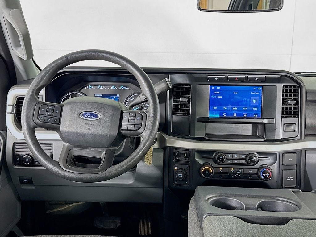 2023 Ford F350 XLT