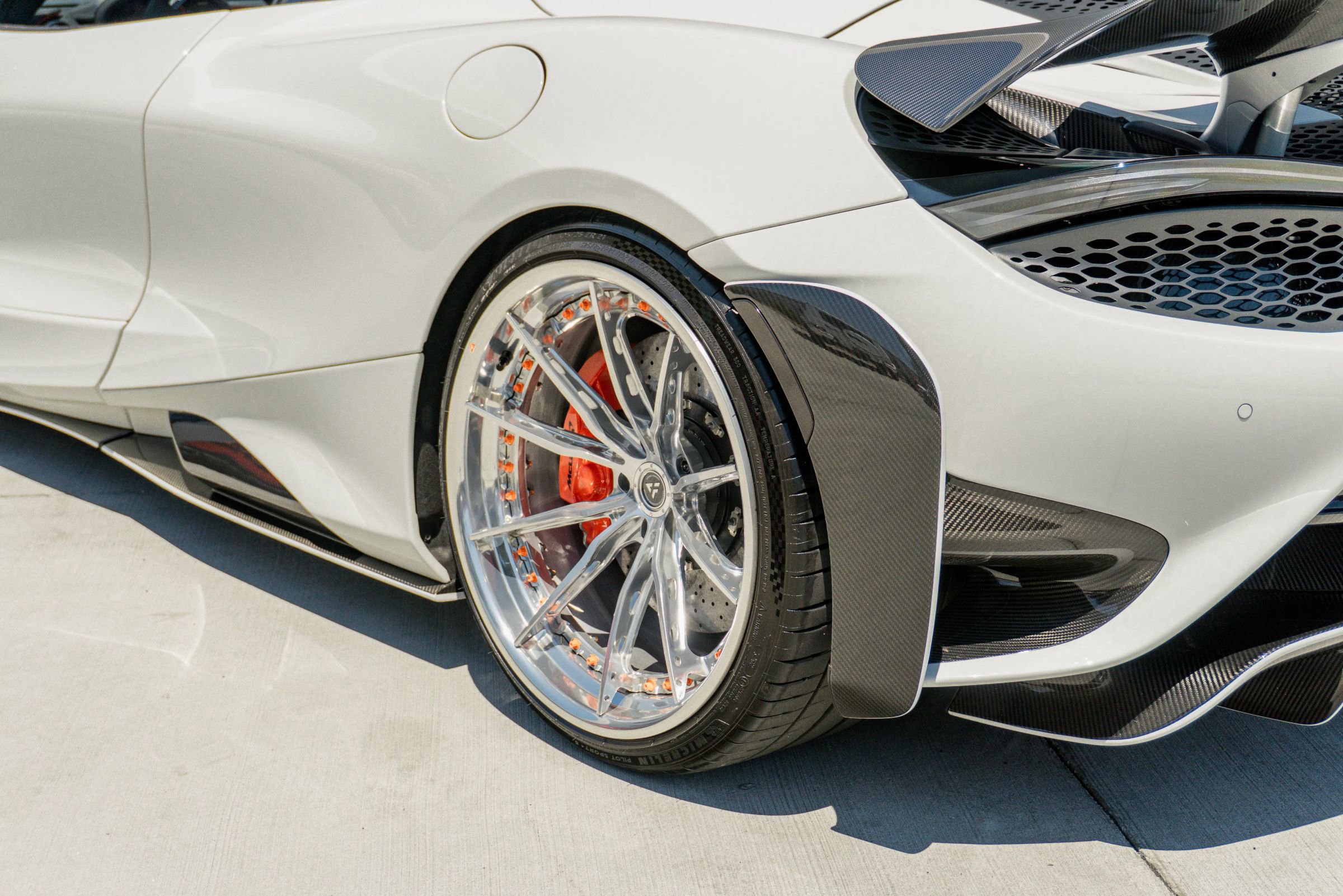 Used 2022 McLaren 765LT photo 54