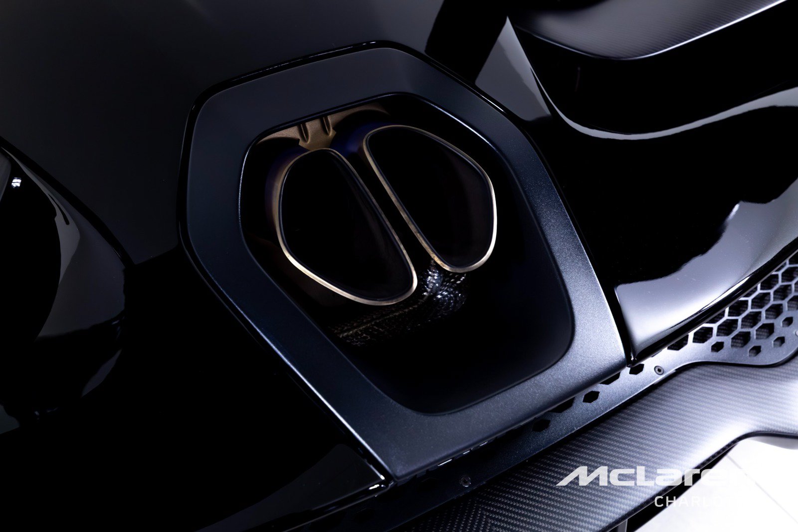 Used 2019 McLaren Senna photo 36