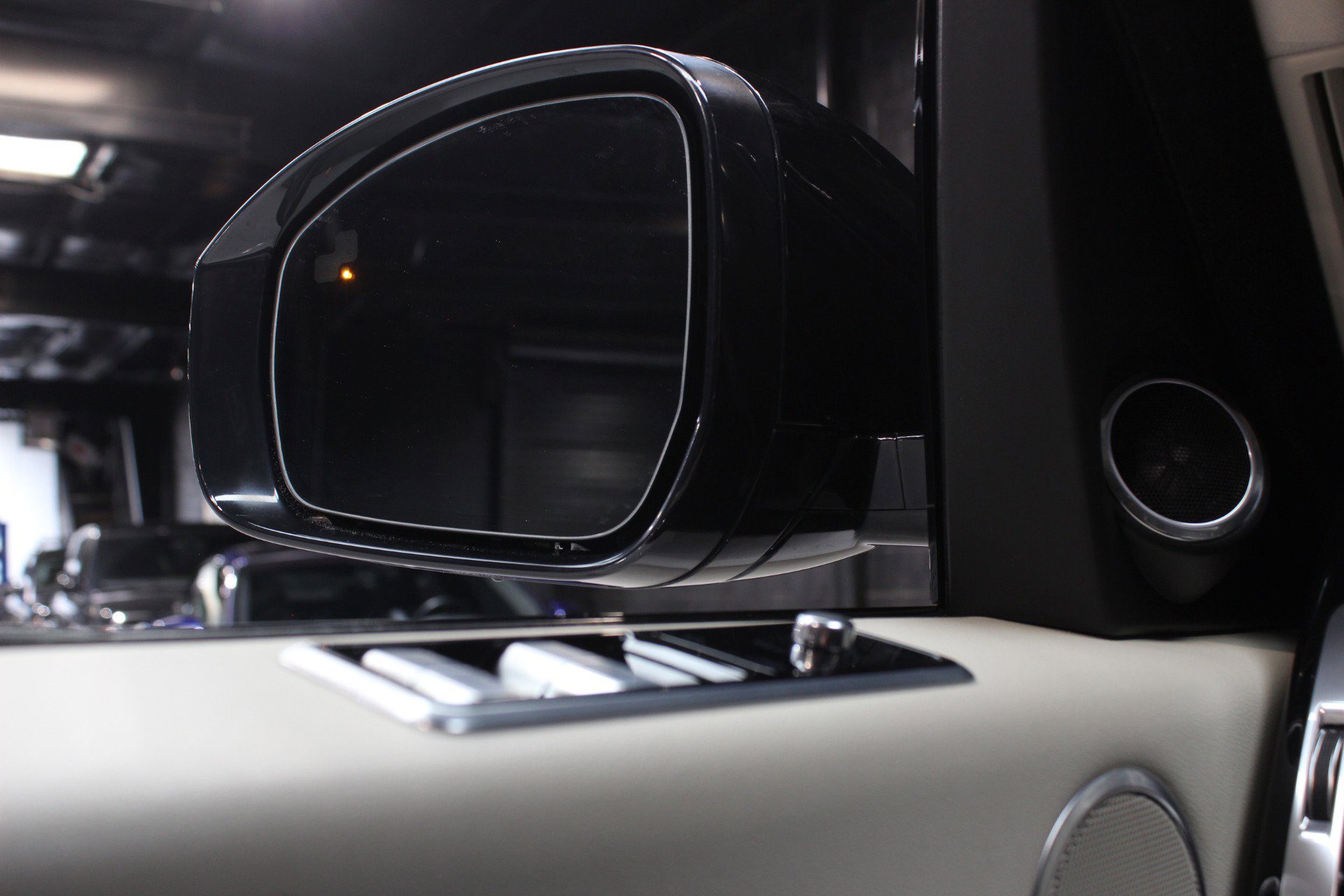 2021 Land Rover Range Rover Westminster Edition