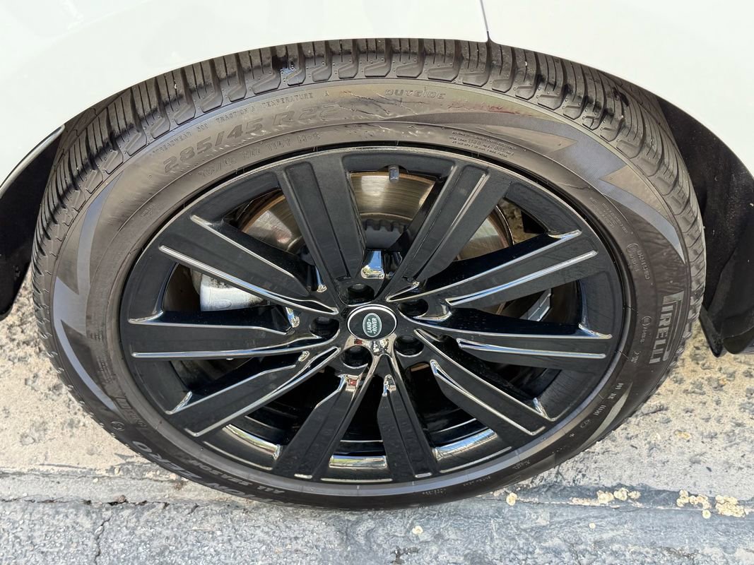 2023 Land Rover Range Rover SE