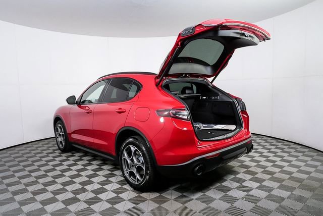 2025 Alfa Romeo Stelvio Sprint