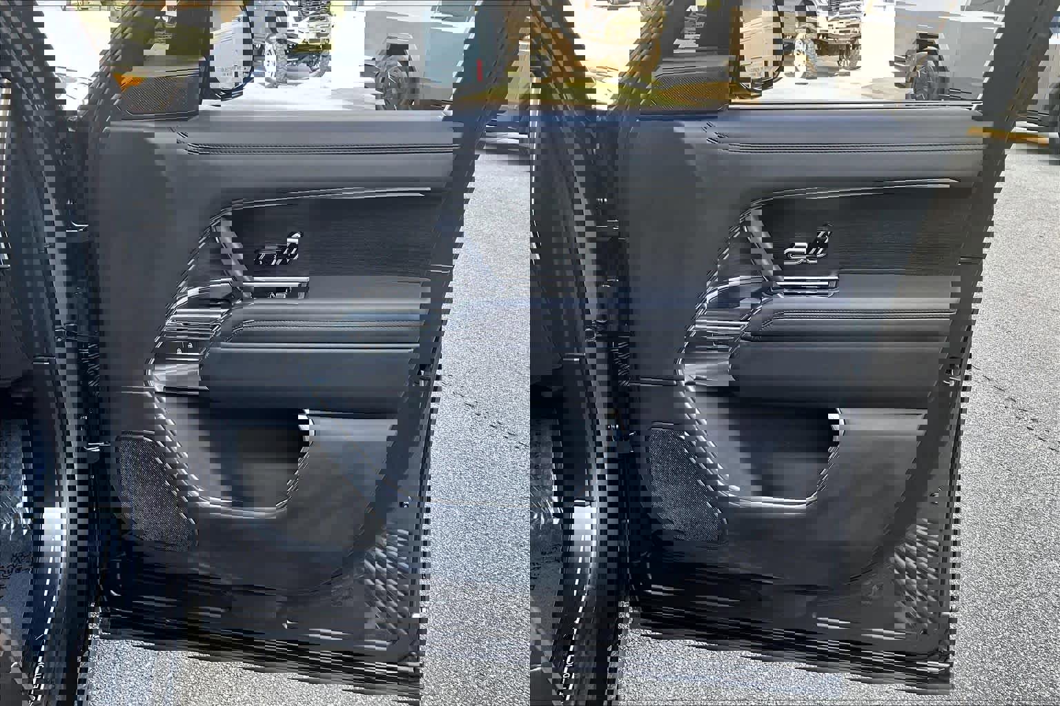 2023 Land Rover Range Rover Long Wheelbase First Edition