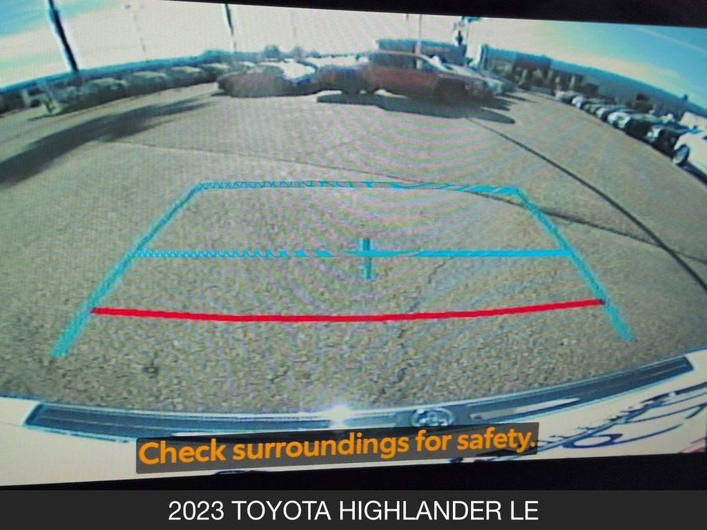 2023 Toyota Highlander LE