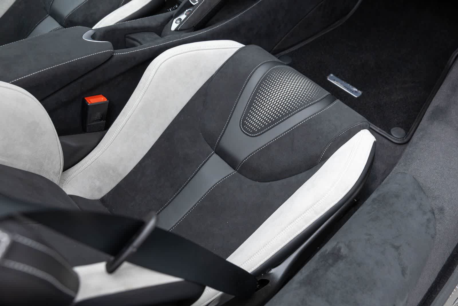 New 2027 McLaren 750S photo 37