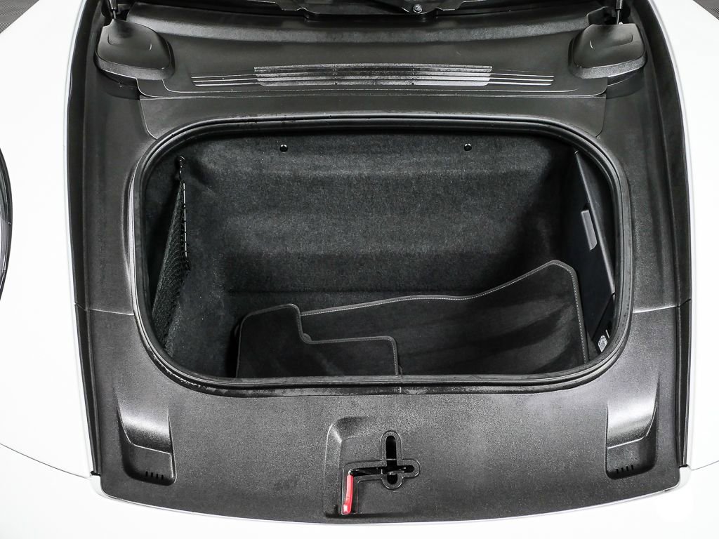 2020 Porsche 911 Carrera