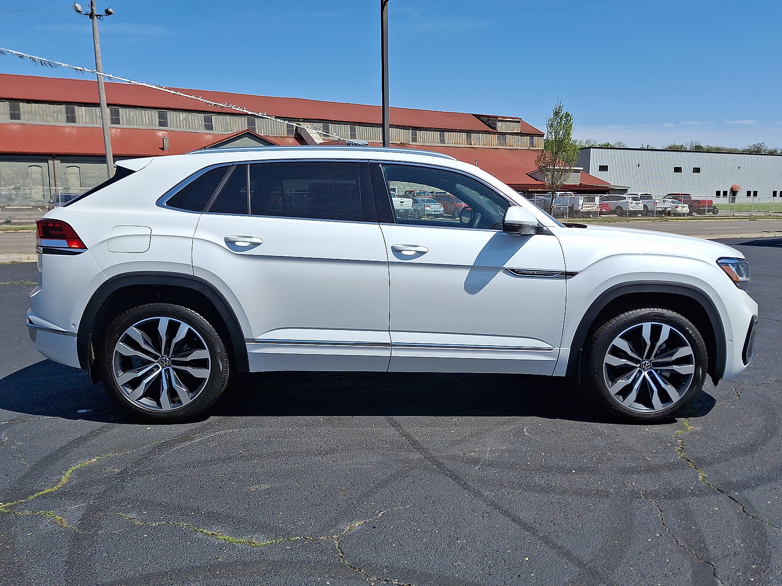 2023 Volkswagen Atlas Cross Sport SEL Premium R-Line