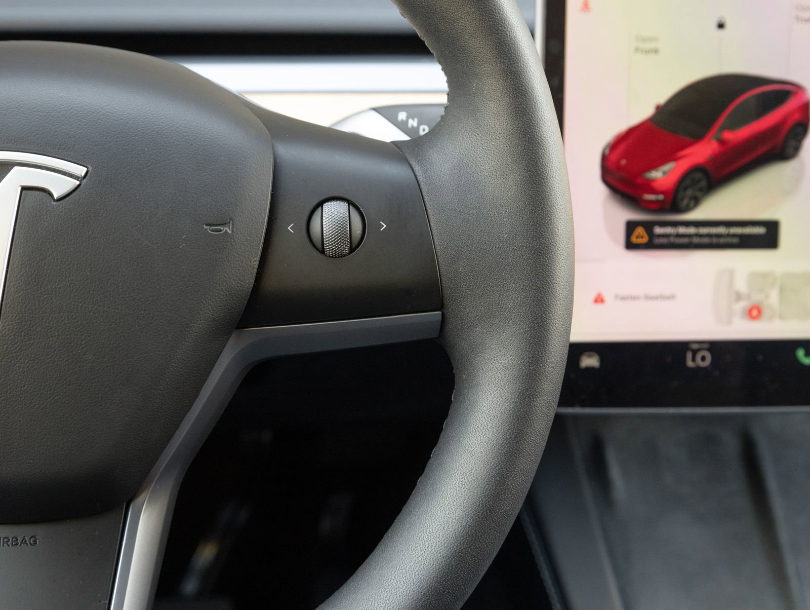 2024 Tesla Model Y 2WD