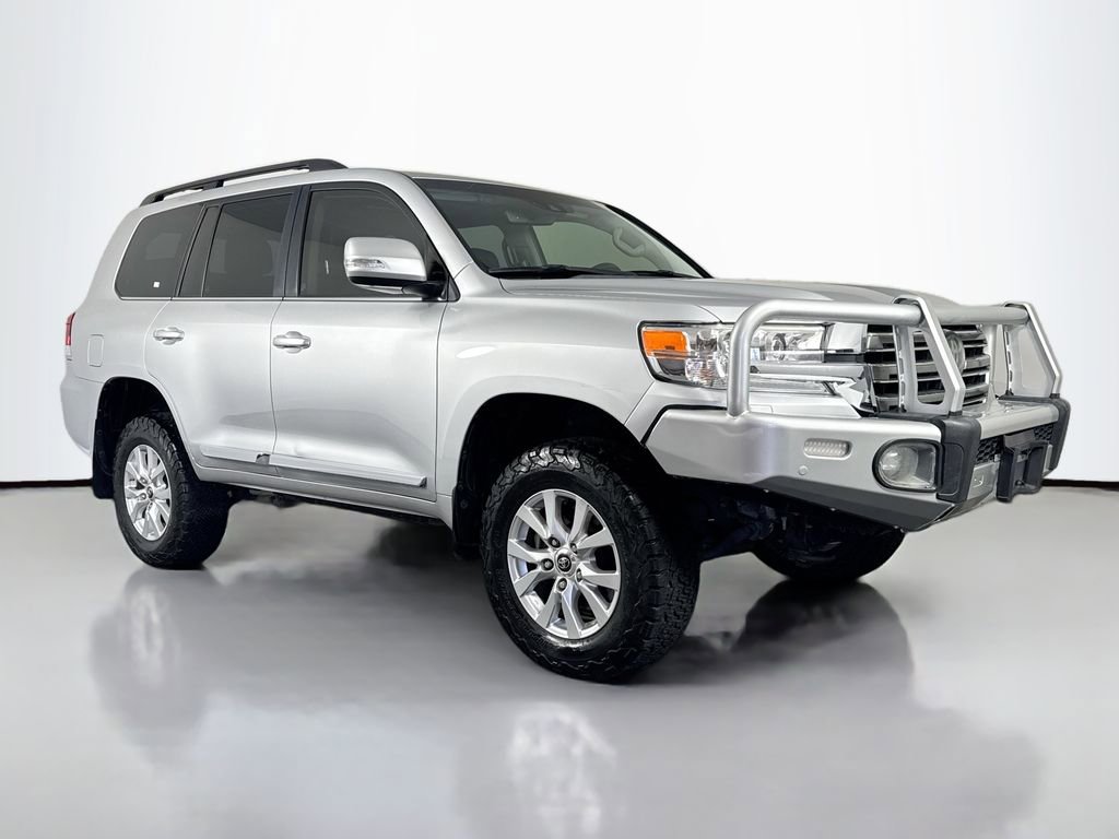 2016 Toyota Land Cruiser