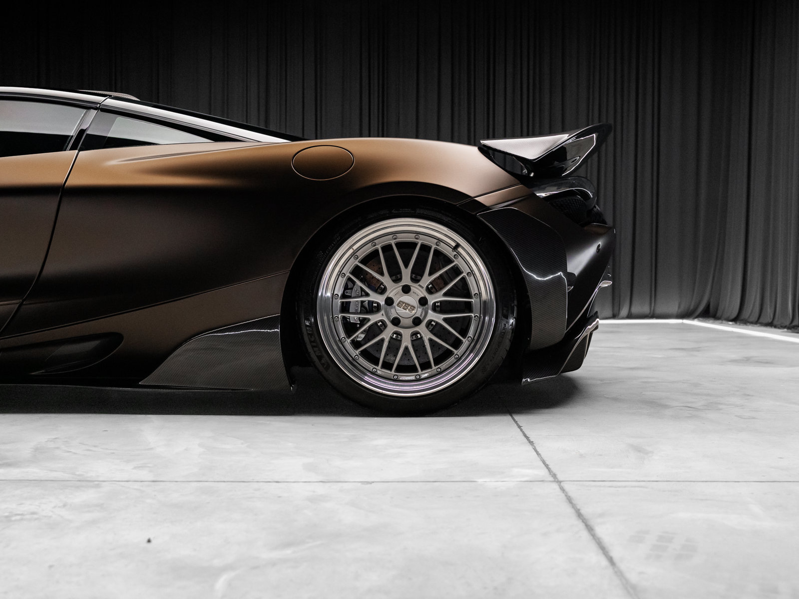 Used 2018 McLaren 720S Luxury photo 50