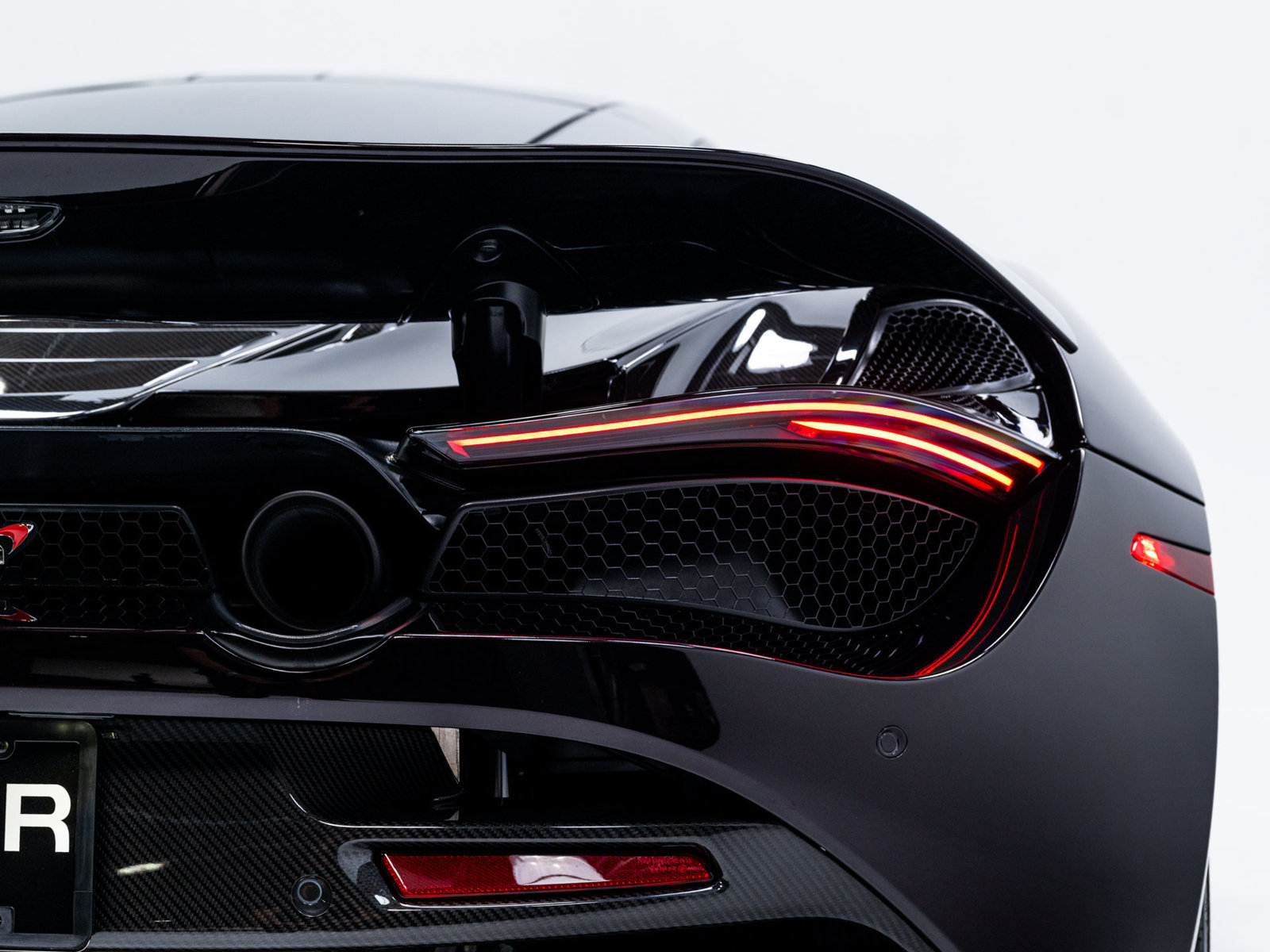 Used 2018 McLaren 720S Luxury photo 73