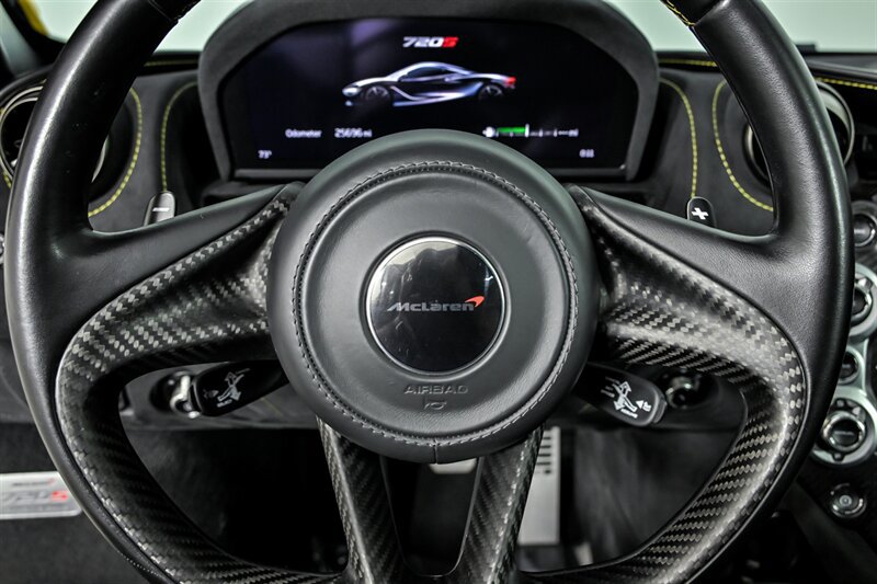 Used 2018 McLaren 720S Performance photo 30
