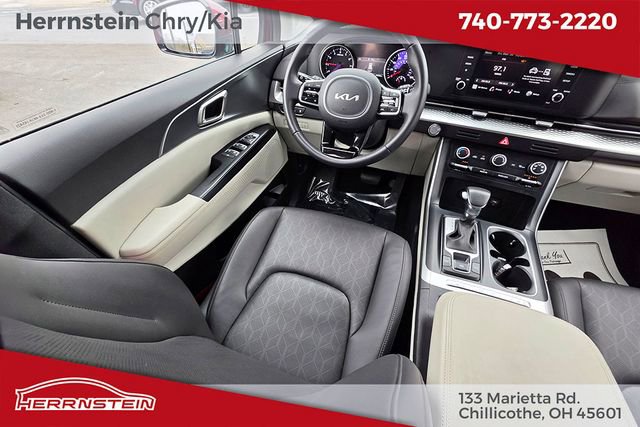 2024 Kia Carnival LX