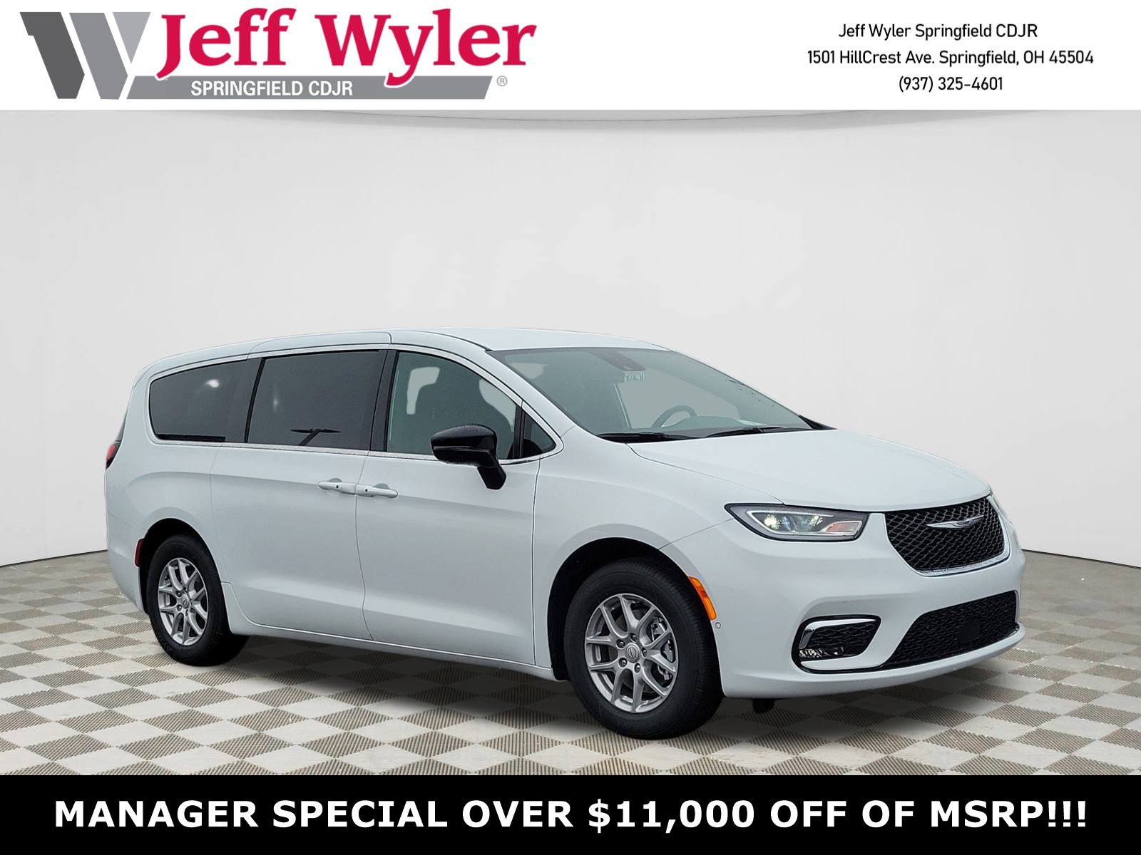New 2026 Chrysler Pacifica Select