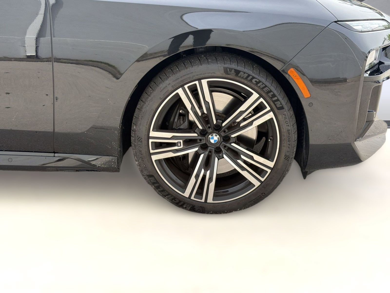 2024 BMW 760i xDrive