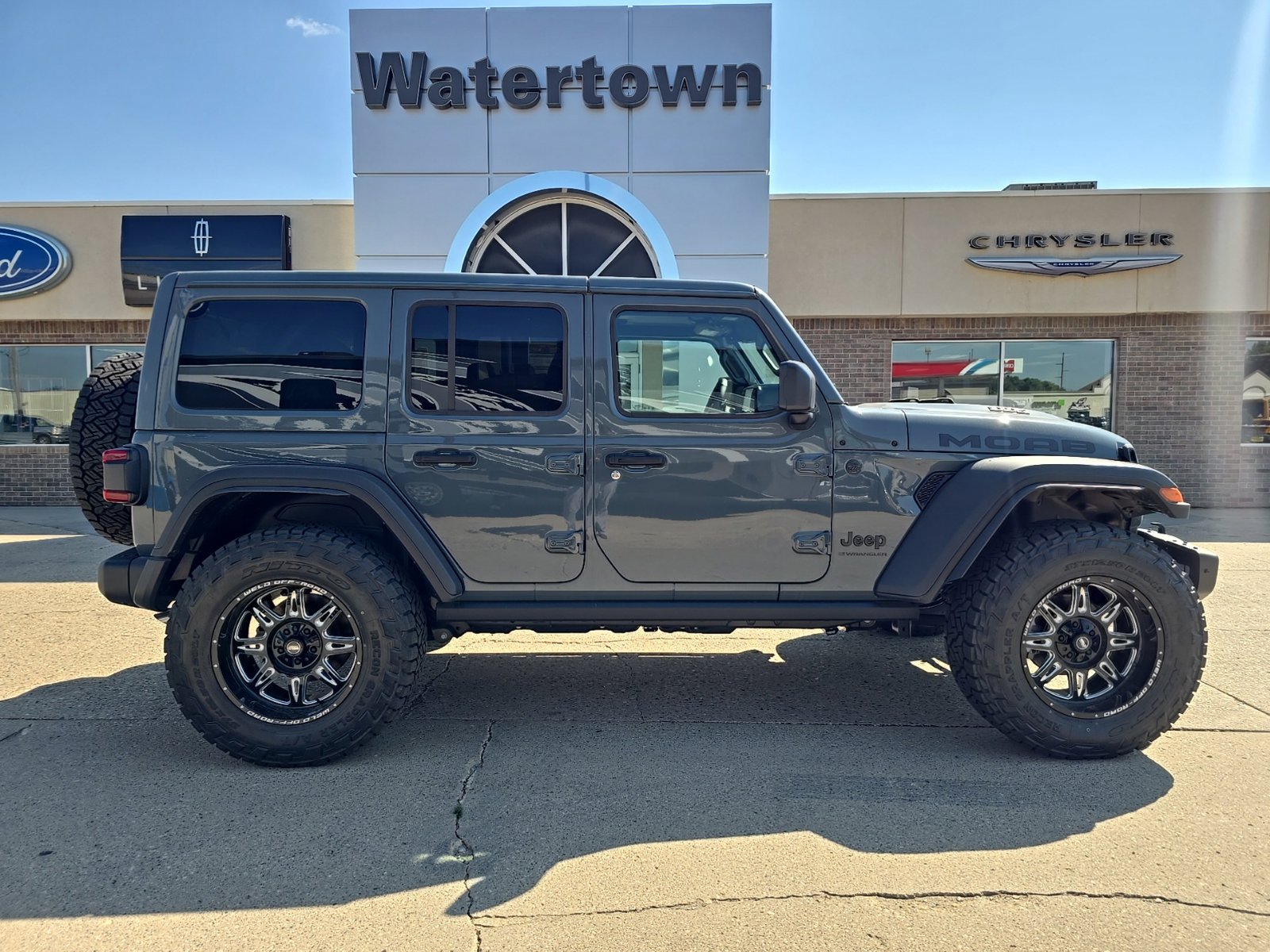 New 2026 Jeep Wrangler Unlimited Rubicon 392 w/ Quick Order Package 27X Moab
