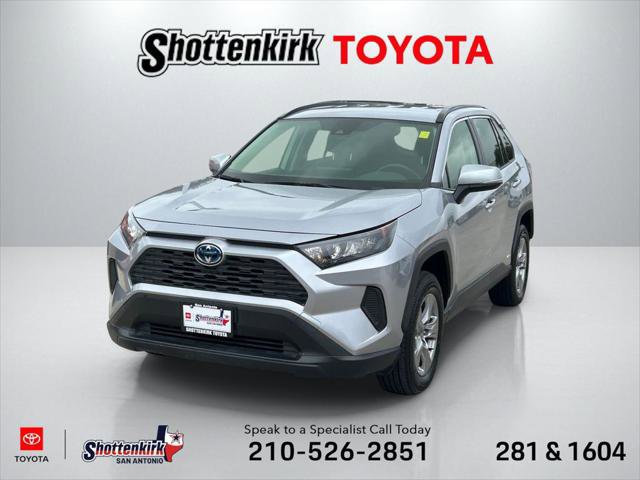 2022 Toyota RAV4 LE