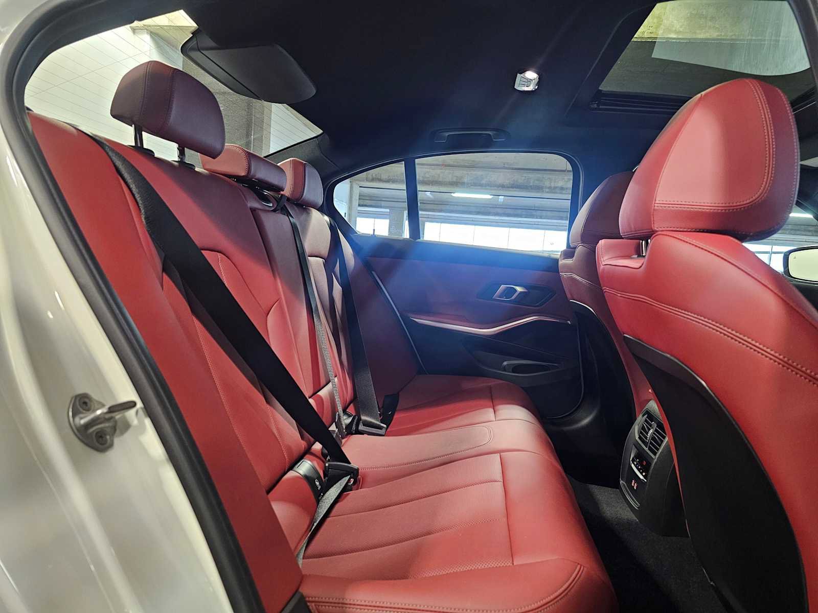 2025 BMW 330i xDrive Sedan