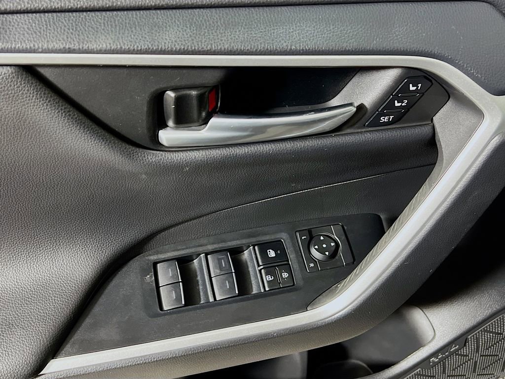 2024 Toyota RAV4 XSE