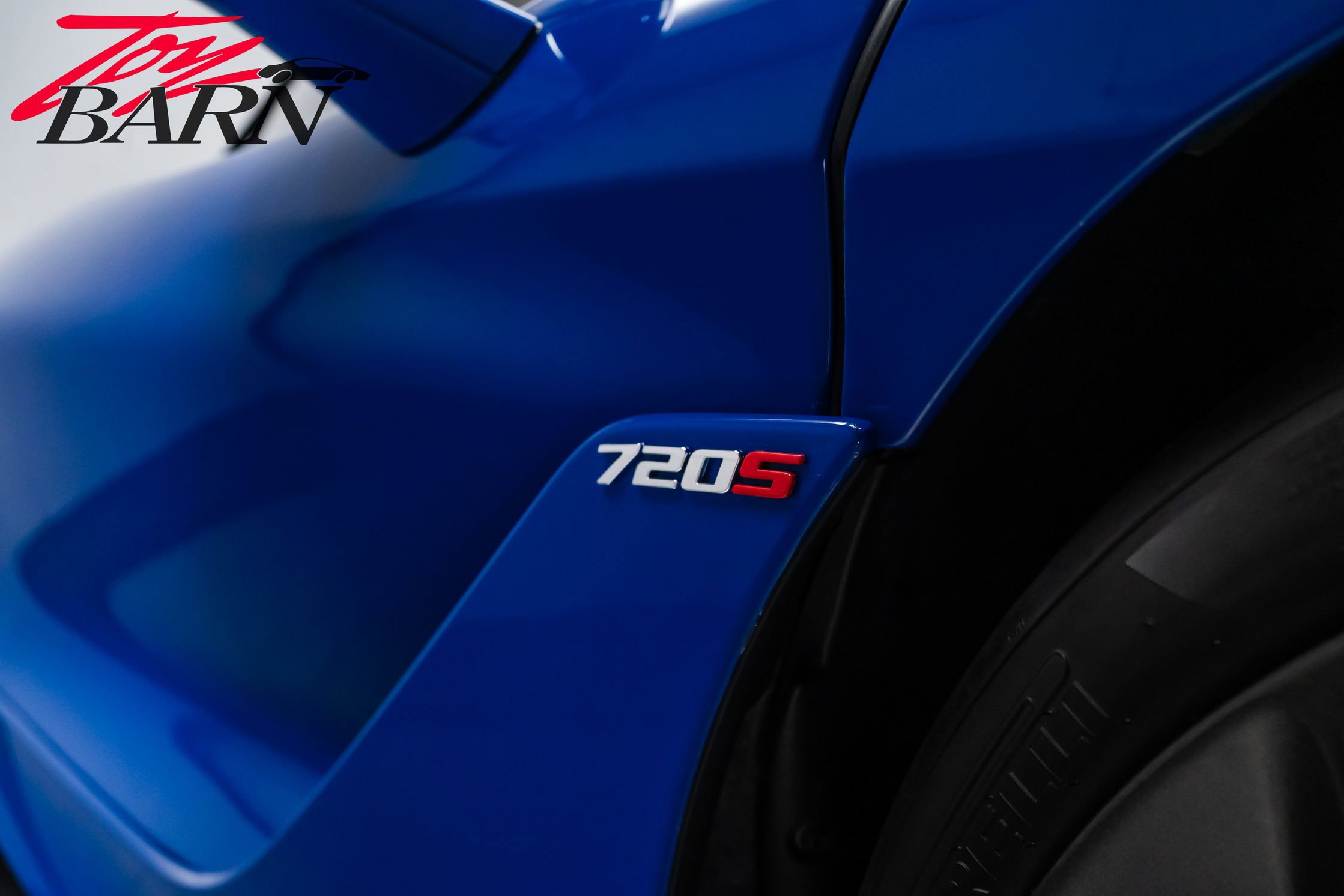 Used 2018 McLaren 720S Performance photo 15