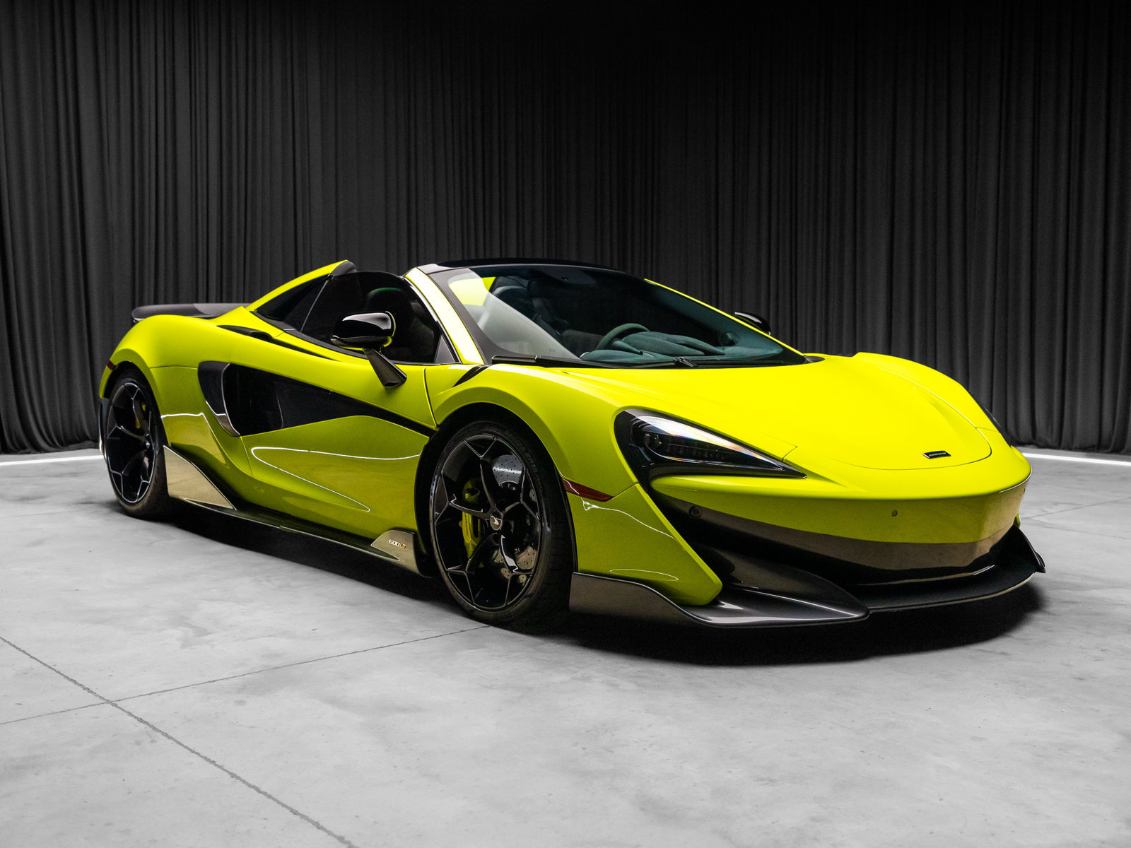 Used 2020 McLaren 600LT Spider photo 30