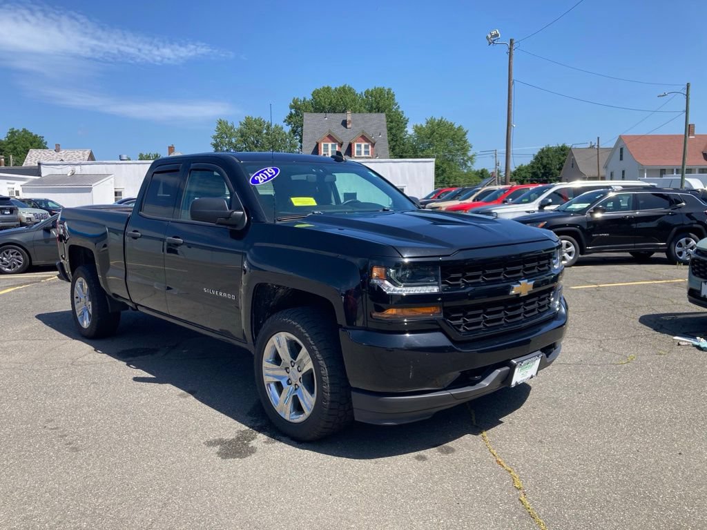 Used 2019 Chevrolet Silverado 1500 Custom w/ Custom Convenience Package