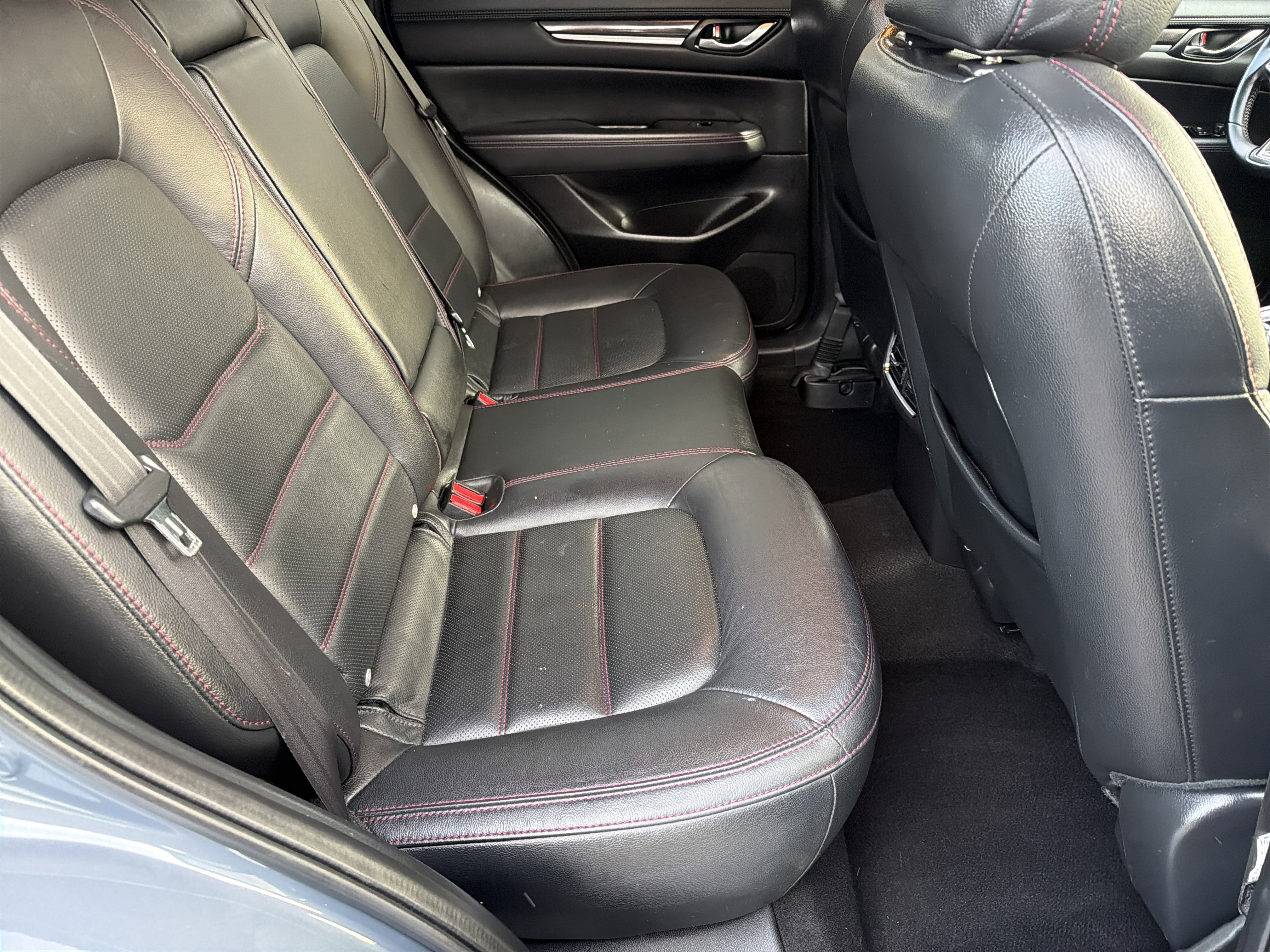 2022 MAZDA Cx-5 Carbon Edition