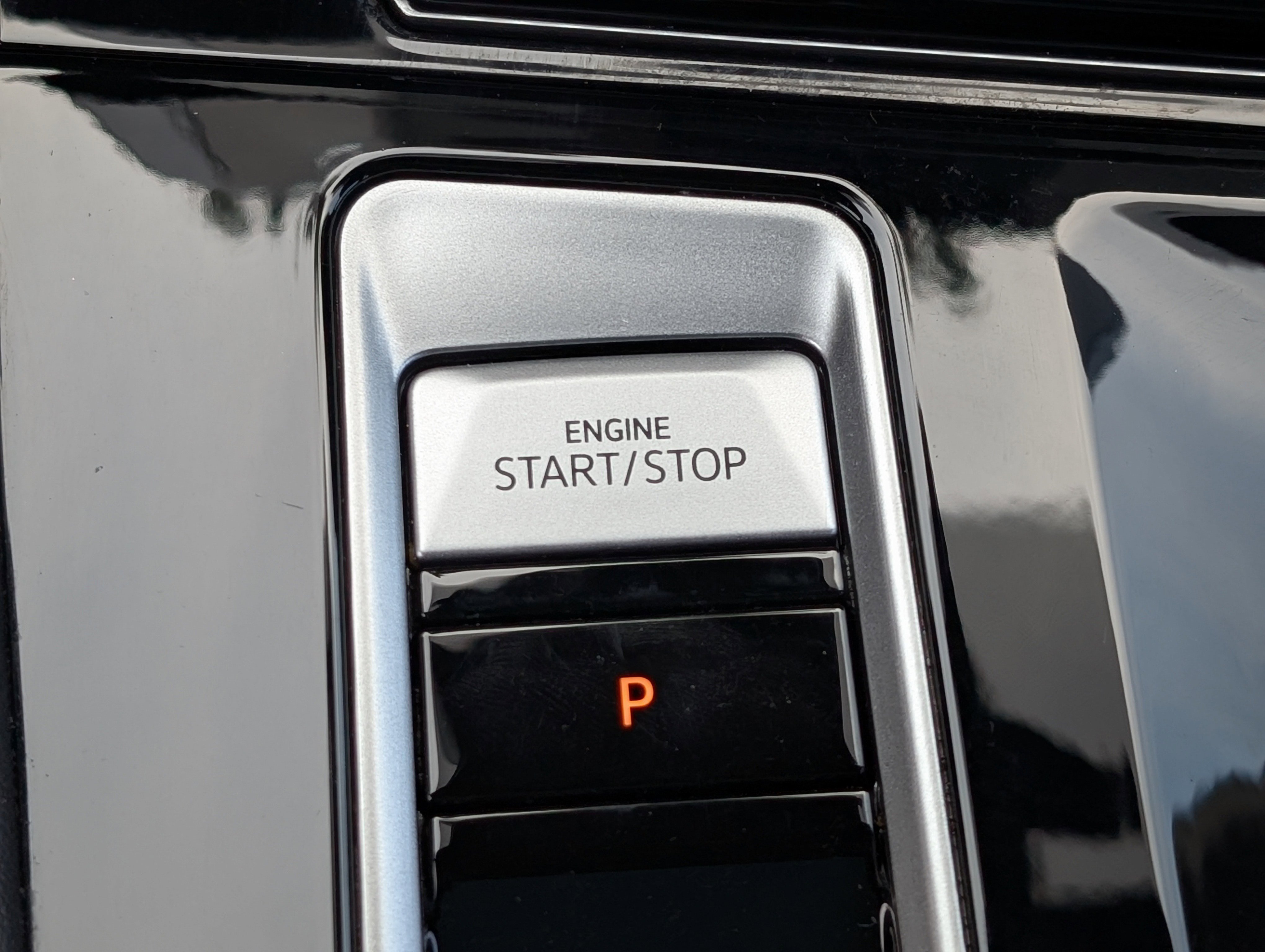 2024 Volkswagen Atlas Cross Sport SEL Premium R-Line