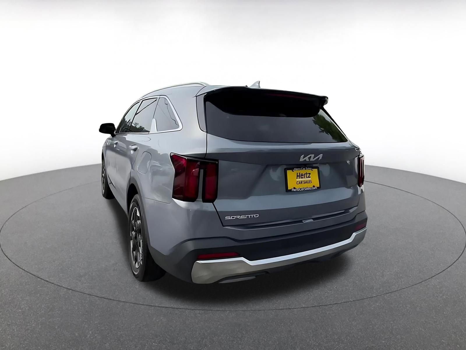 2024 Kia Sorento S